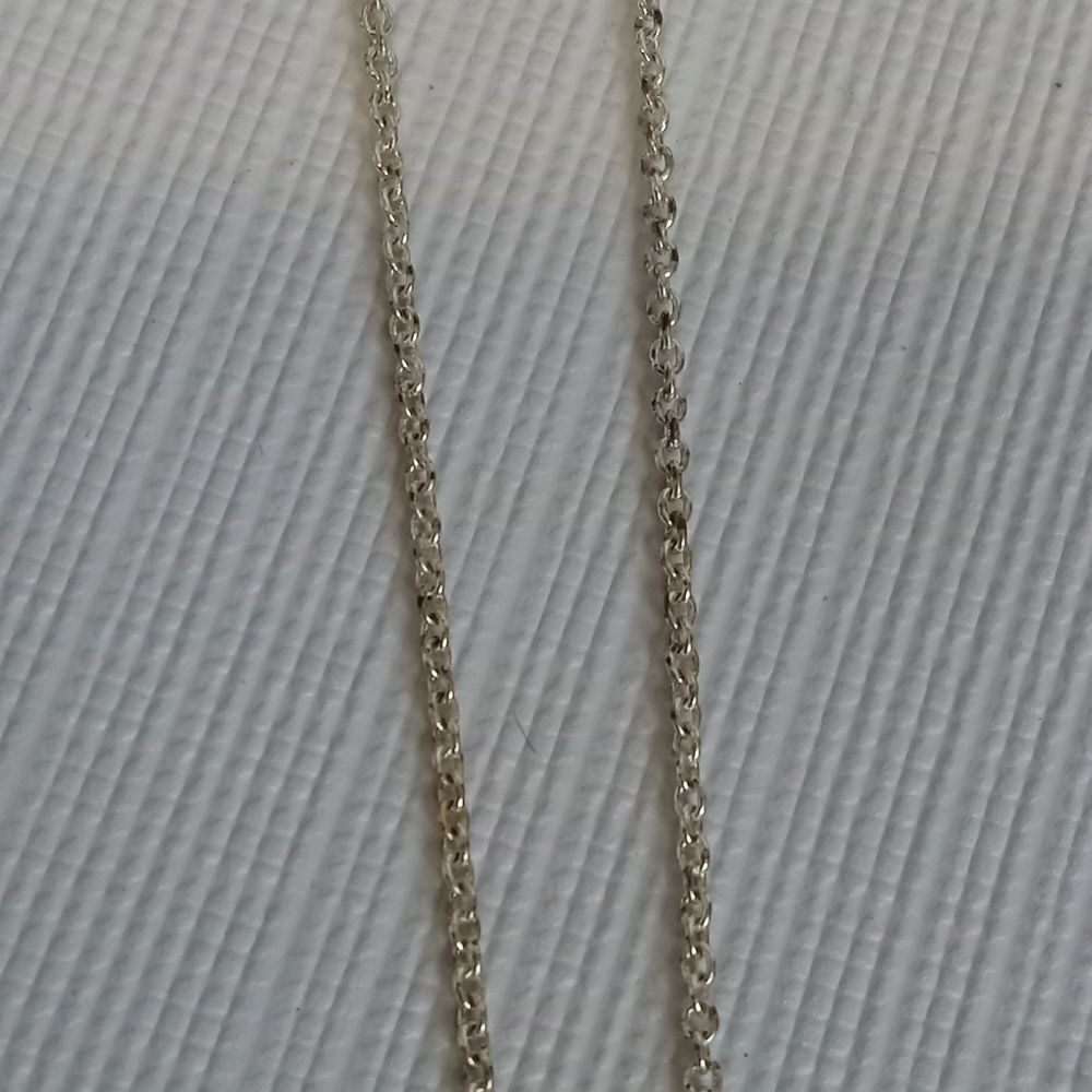 Lightweight Silver Tone Chain Small Square Rhinestone Encrusted Pendant Necklace - Picture 7 of 10